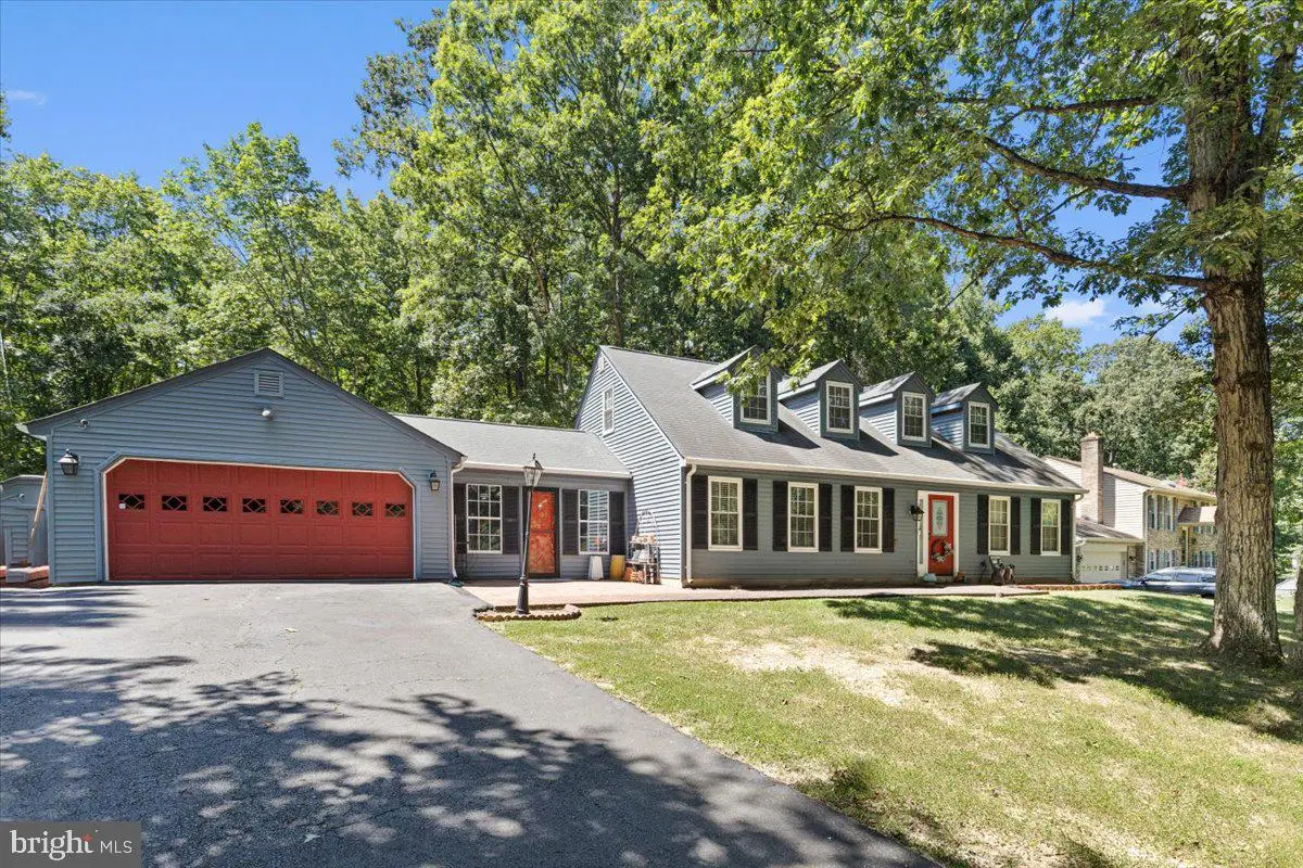 8640 Valley Dr, Waldorf, MD 20603 - #1