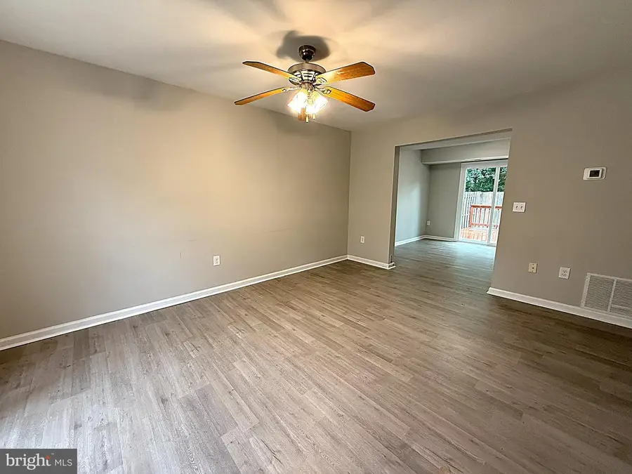 3809 Light Arms Pl, Waldorf, MD 20602 - Image #2