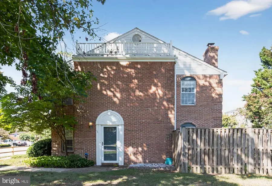 201 Heather Ct, La Plata, MD 20646 - Image #2