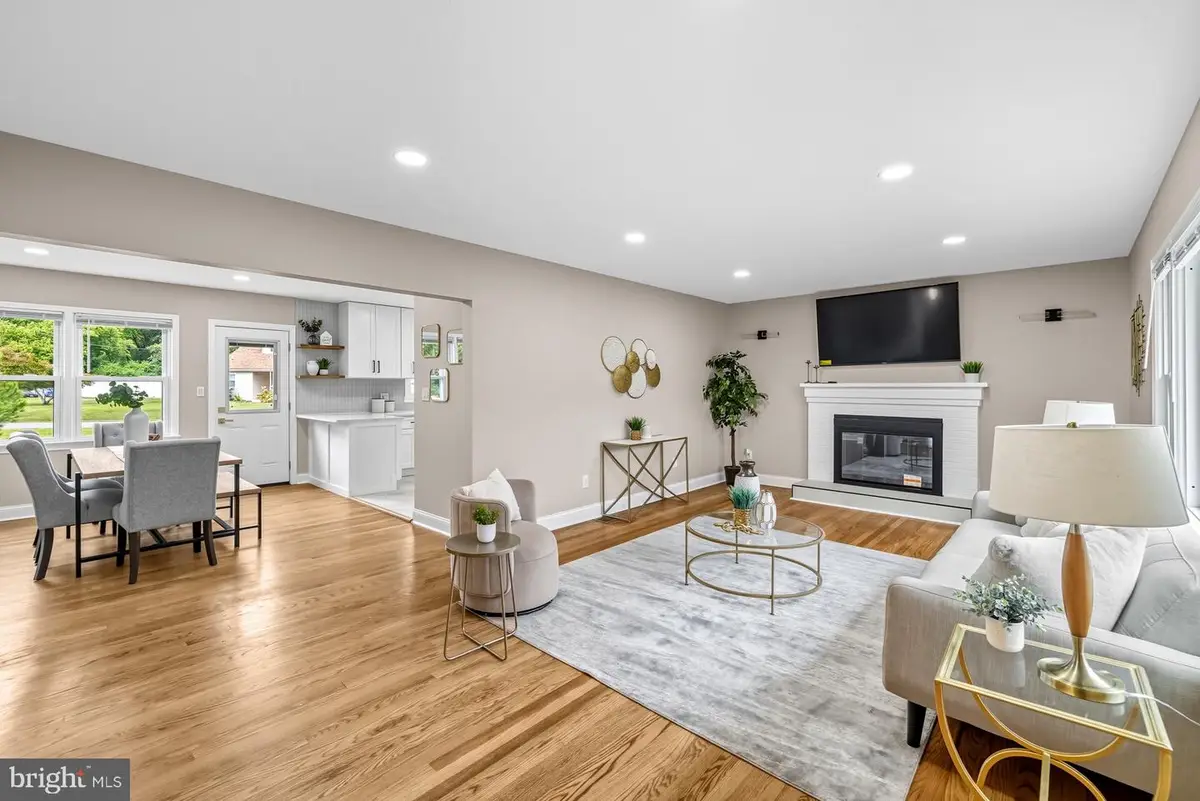 310 Spruce St, La Plata, MD 20646 - #1