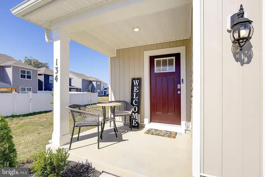 134 Charming Forest Ave, La Plata, MD 20646 - Image #2