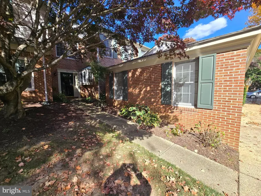 112 Huckleberry Dr, La Plata, MD 20646 - Image #2
