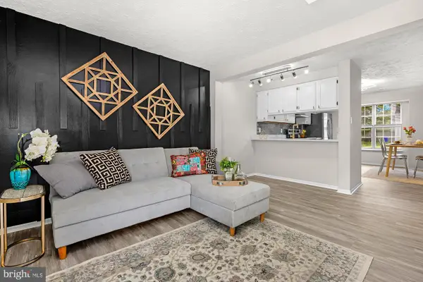 1525 Pin Oak Dr, WALDORF, MD 20601