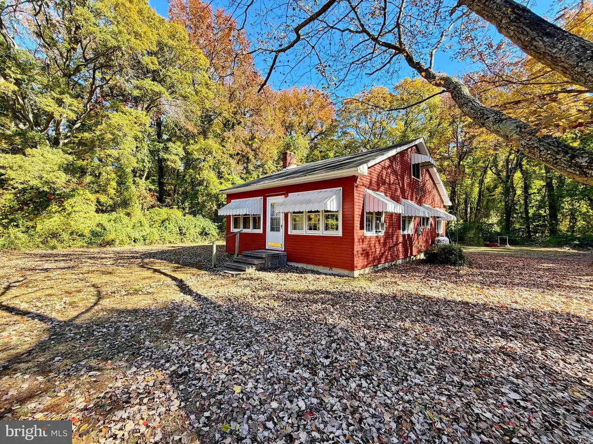 18284 Piedmont Dr, Cobb Island, MD 20625 - Image #1