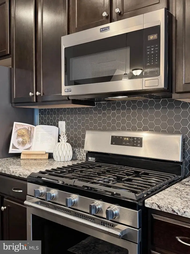 379 Buckeye Cir, La Plata, MD 20646 - Image #3