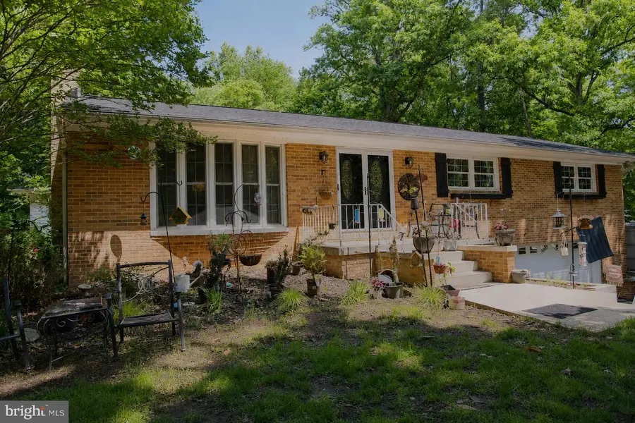 3868 Kahler Rd, White Plains, MD 20695 - #2