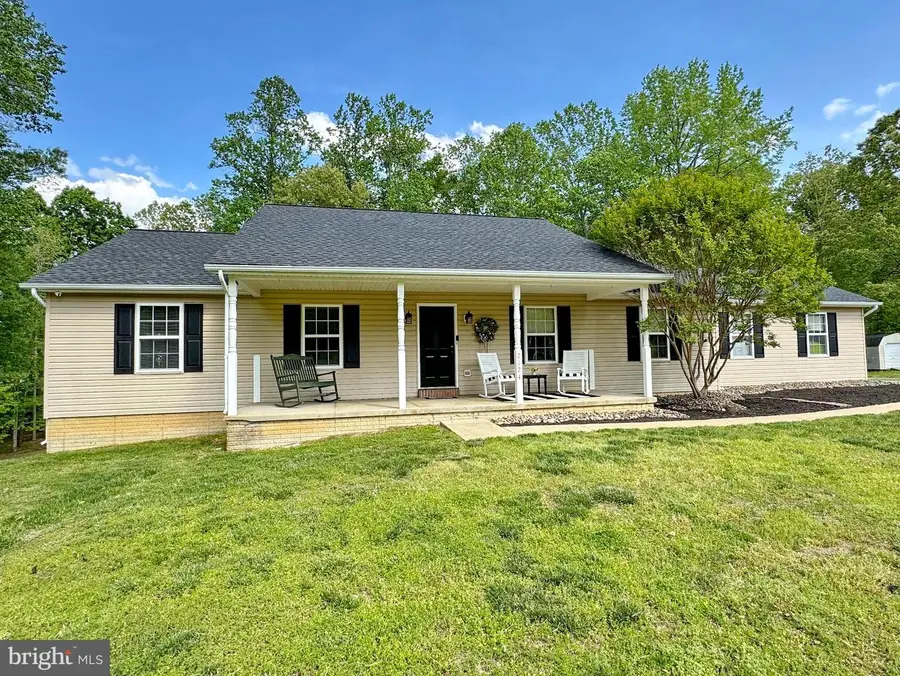 7124 Juliette Low Ln, Hughesville, MD 20637 - Image #2