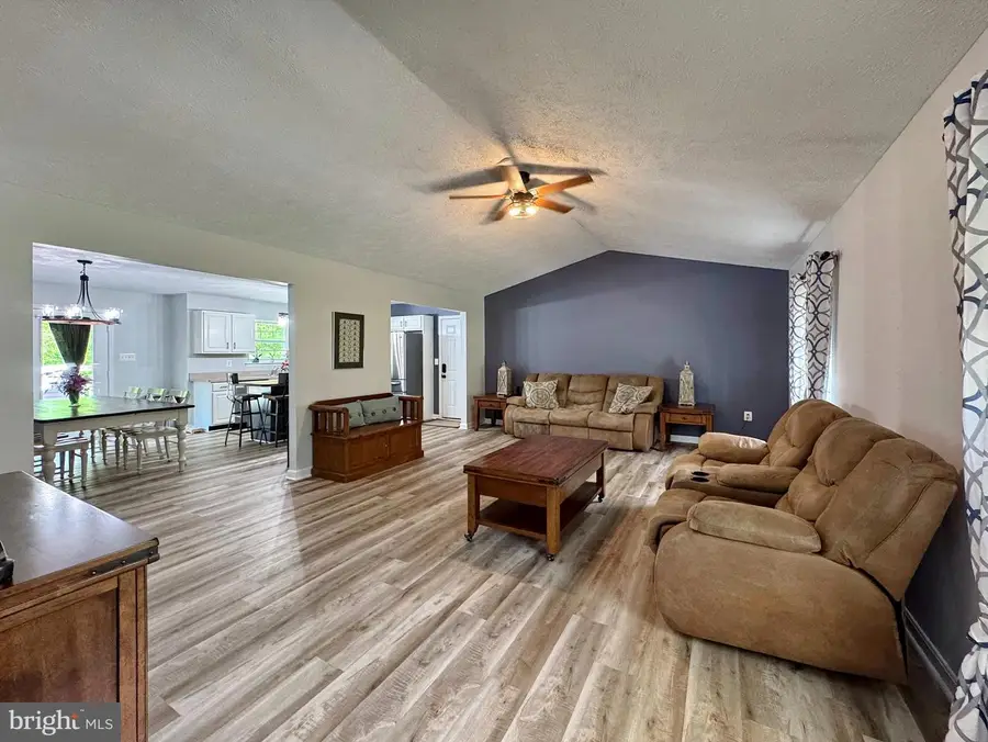 7124 Juliette Low Ln, Hughesville, MD 20637 - Image #3