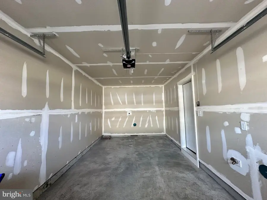 10992 Barnard Pl, White Plains, MD 20695 - Image #2