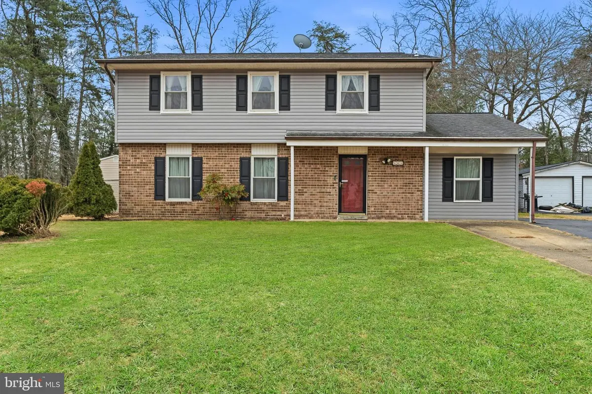 644 University Dr, Waldorf, MD 20602 - Image #1