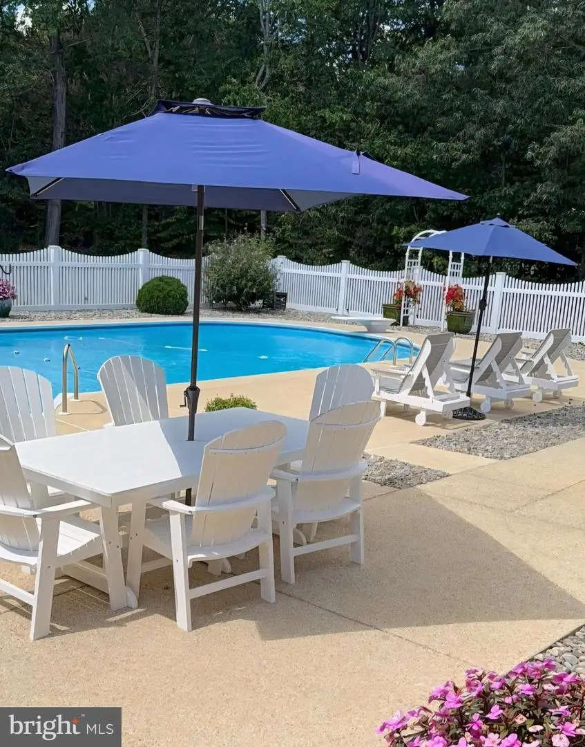 11841 Knollcrest Ln, La Plata, MD 20646 - Image #2