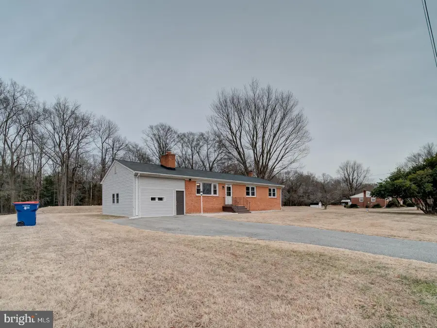 10524 Deacon Rd, White Plains, MD 20695 - Image #2