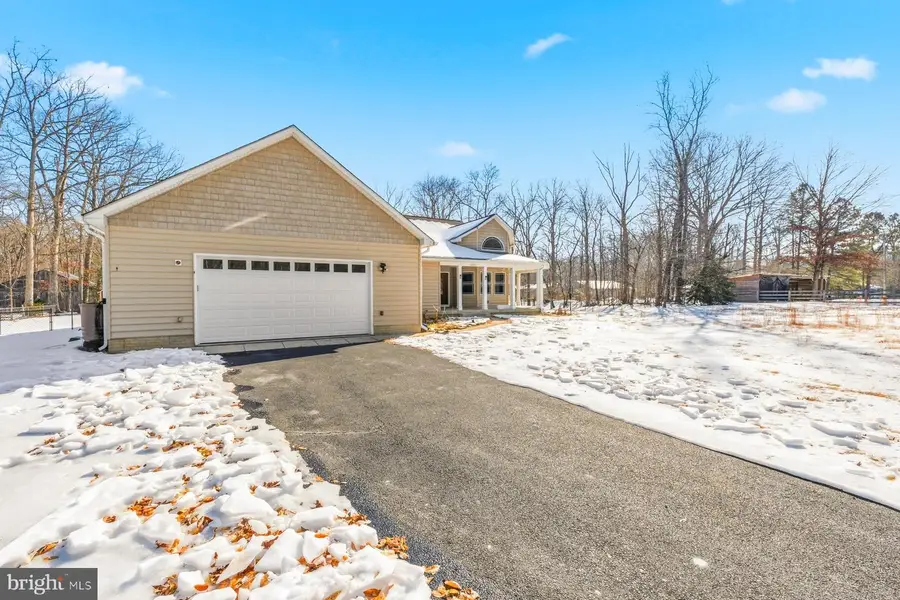 6890 Annapolis Woods Rd, La Plata, MD 20646 - #2