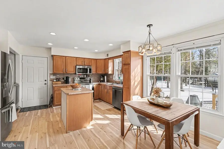 3725 Pecan Ct, Waldorf, MD 20602 - Image #2