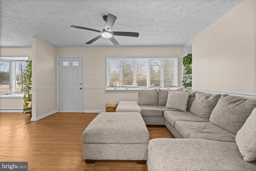 10514 Willetts Crossing Rd, White Plains, MD 20695 - #2