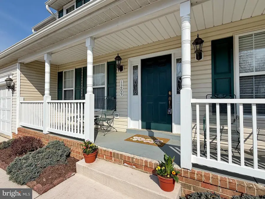 1209 Cornwall Dr, La Plata, MD 20646 - #2