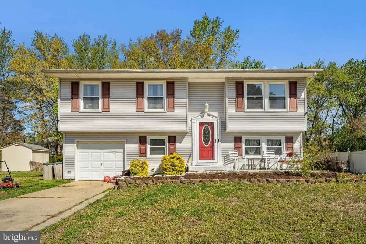 16 Amwich Ct, Waldorf, MD 20602 - #1