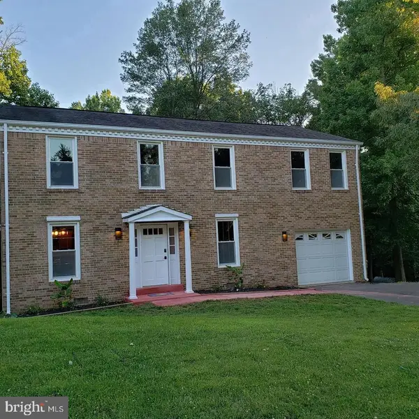 1113 E Patuxent Dr, LA PLATA, MD 20646