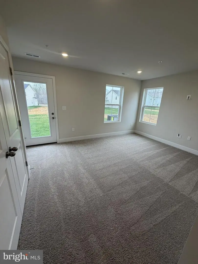 5511 Aberdeen Pl, White Plains, MD 20695 - #3