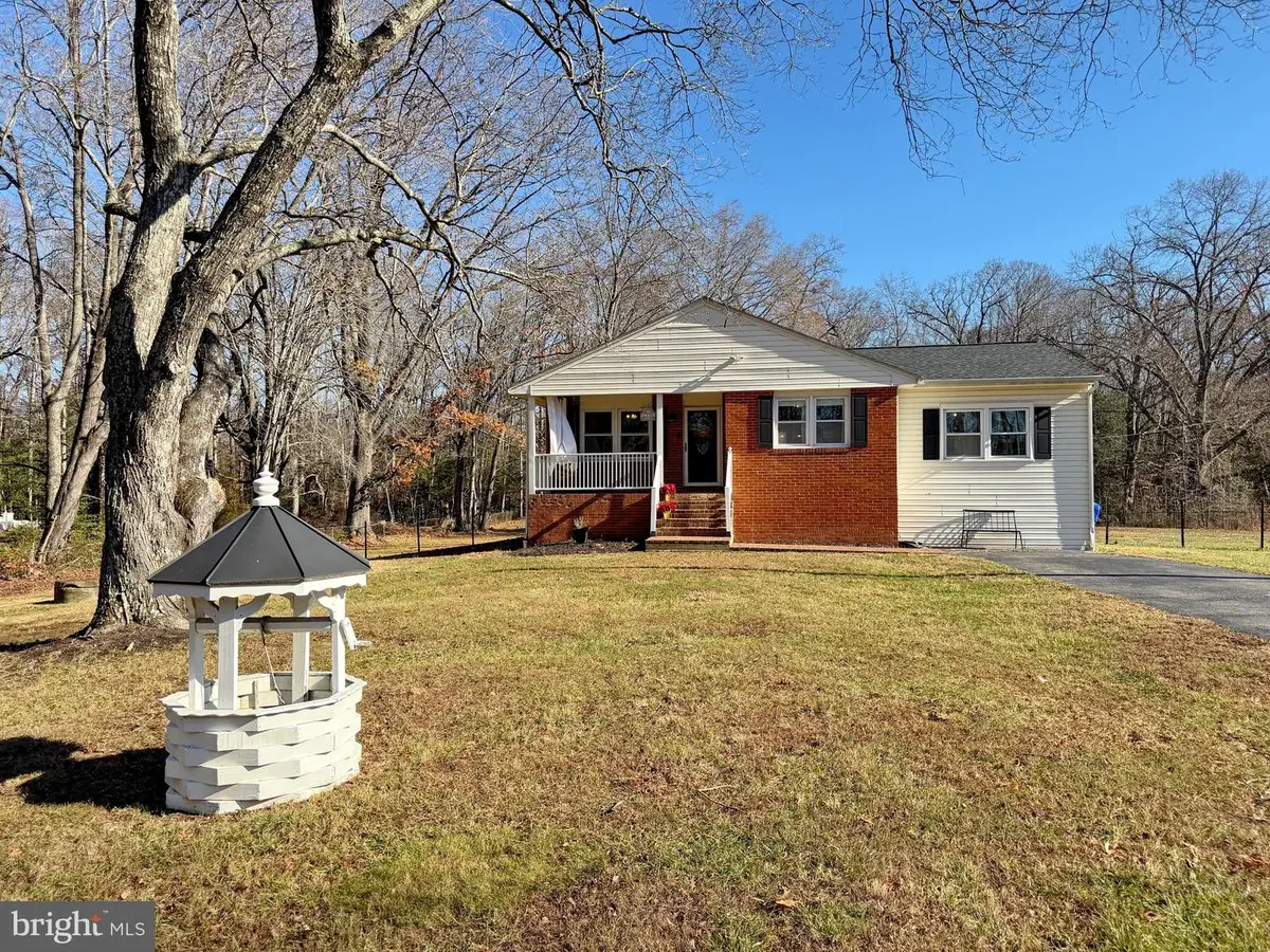 10322 Charles St, La Plata, MD 20646 - #1