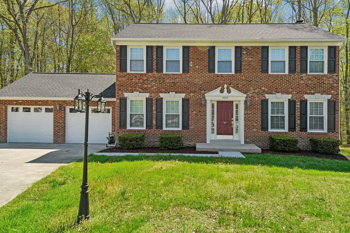 8600 Valley Dr, Waldorf, MD 20603 - #1