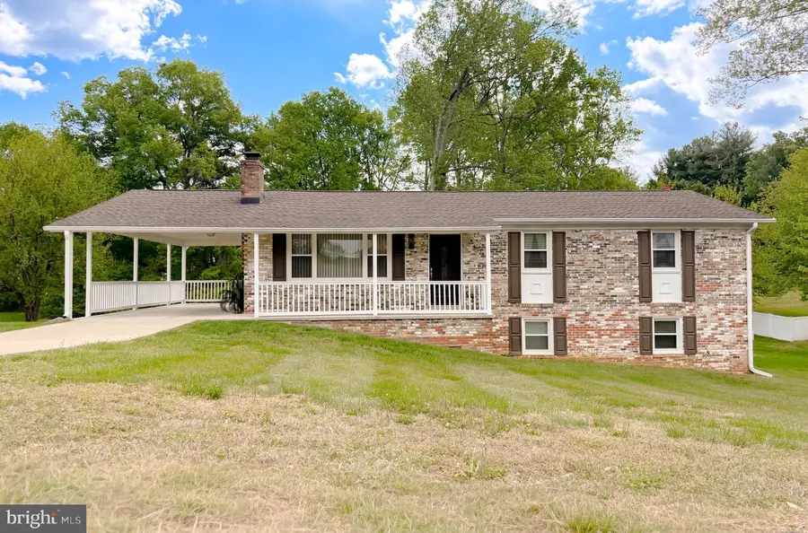 8525 Cardinal Ln, White Plains, MD 20695 - #2