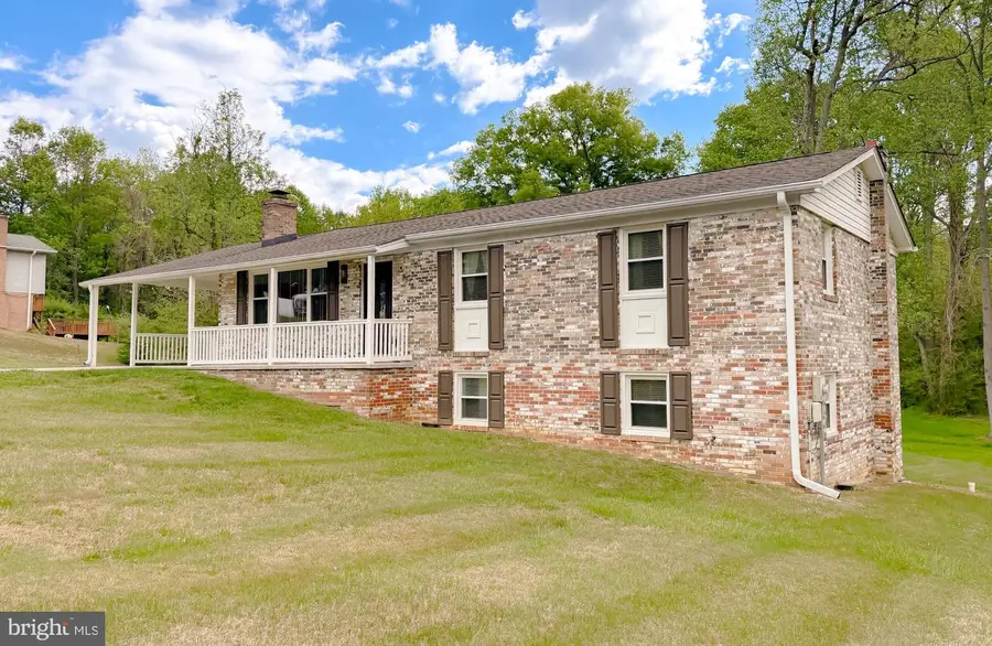 8525 Cardinal Ln, White Plains, MD 20695 - #3