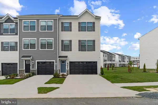 208 Soft Rush Ln, LA PLATA, MD 20646