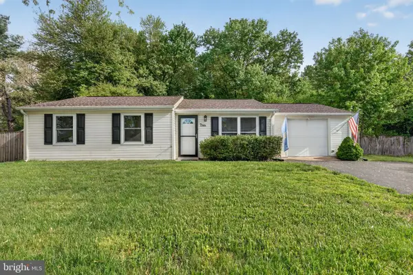 9696 Meadowview Dr, NEWBURG, MD 20664