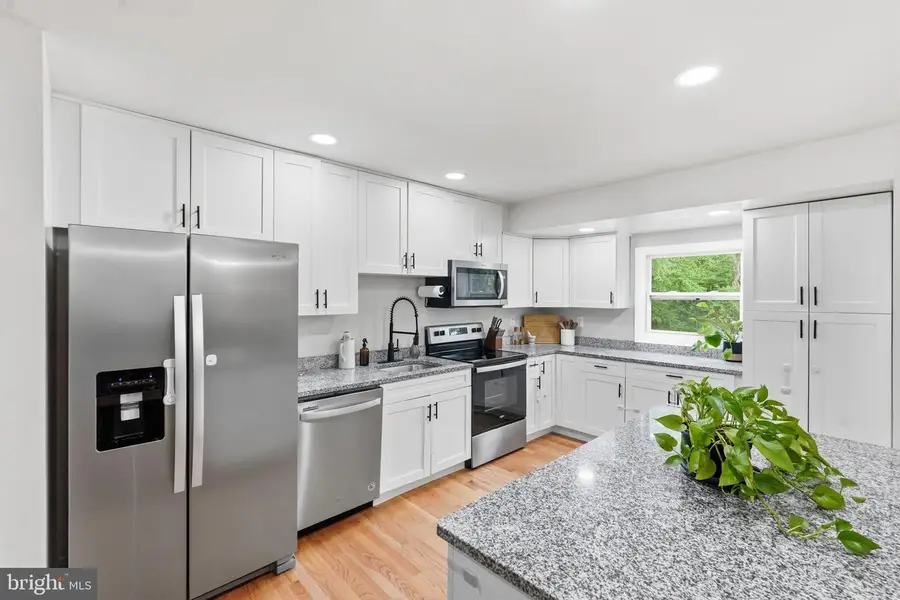9375 Westfield Dr, White Plains, MD 20695 - #3