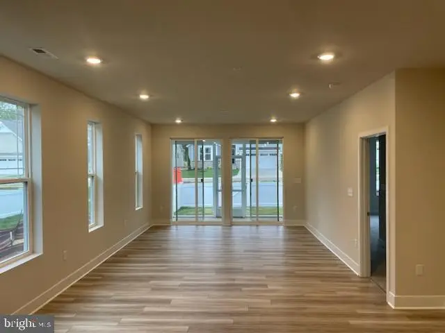 10587 Great Basin Pl, White Plains, MD 20695 - #3