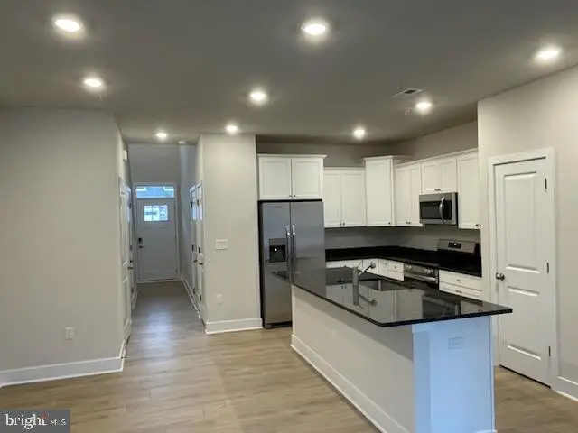 10596 Great Basin Pl, White Plains, MD 20695 - #2