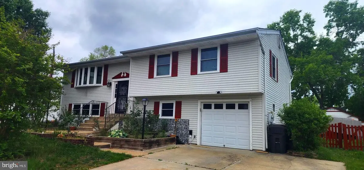 2716 Pinewood Dr, Waldorf, MD 20601 - #1