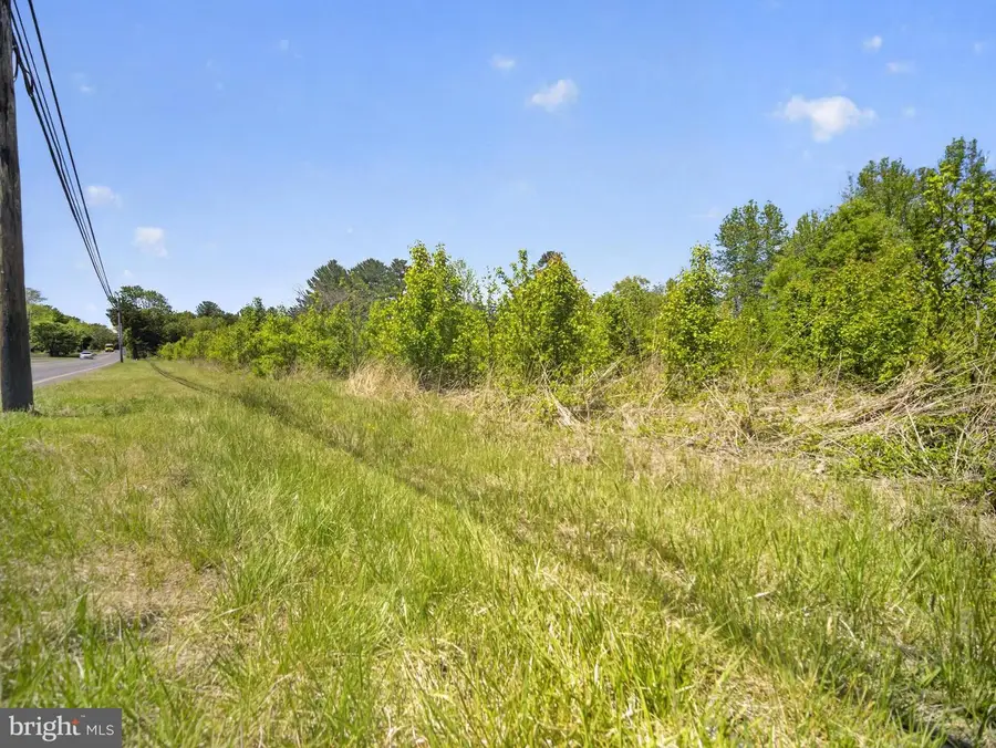 4575 Padgett Rd, White Plains, MD 20695 - #3