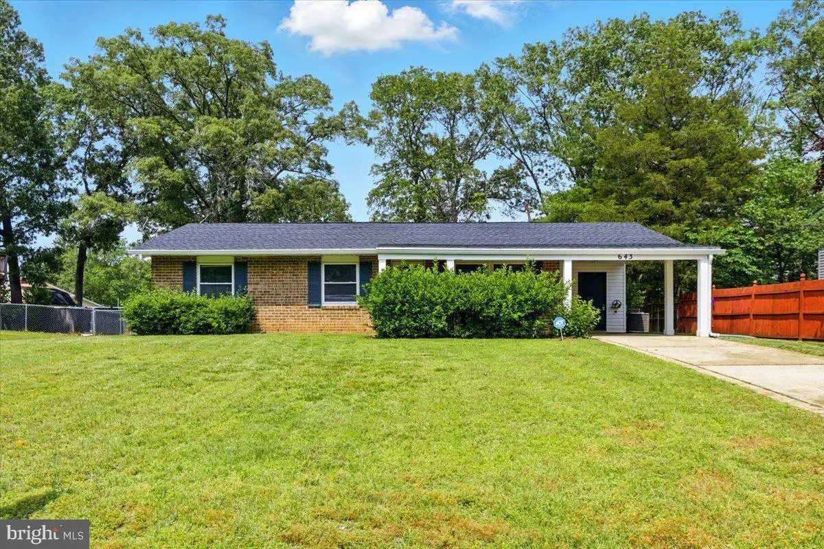643 University Dr, Waldorf, MD 20602 - #1