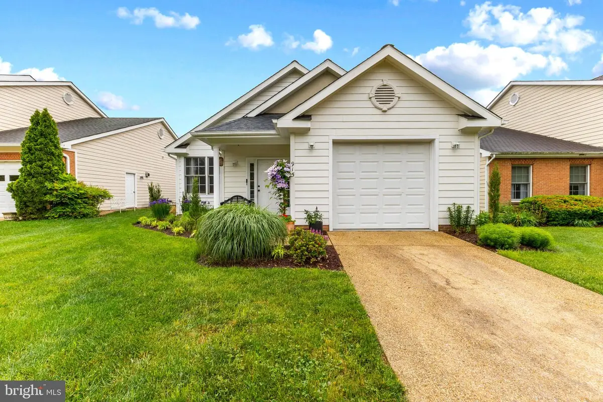 915 Hickory Cir, La Plata, MD 20646 - #1