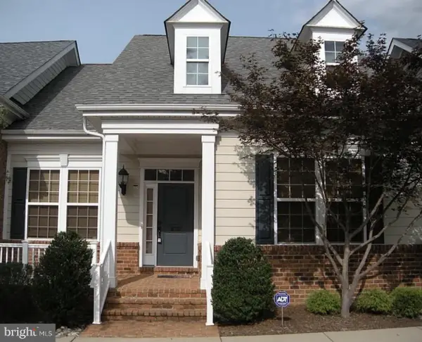 10 Steeplechase Dr, LA PLATA, MD 20646