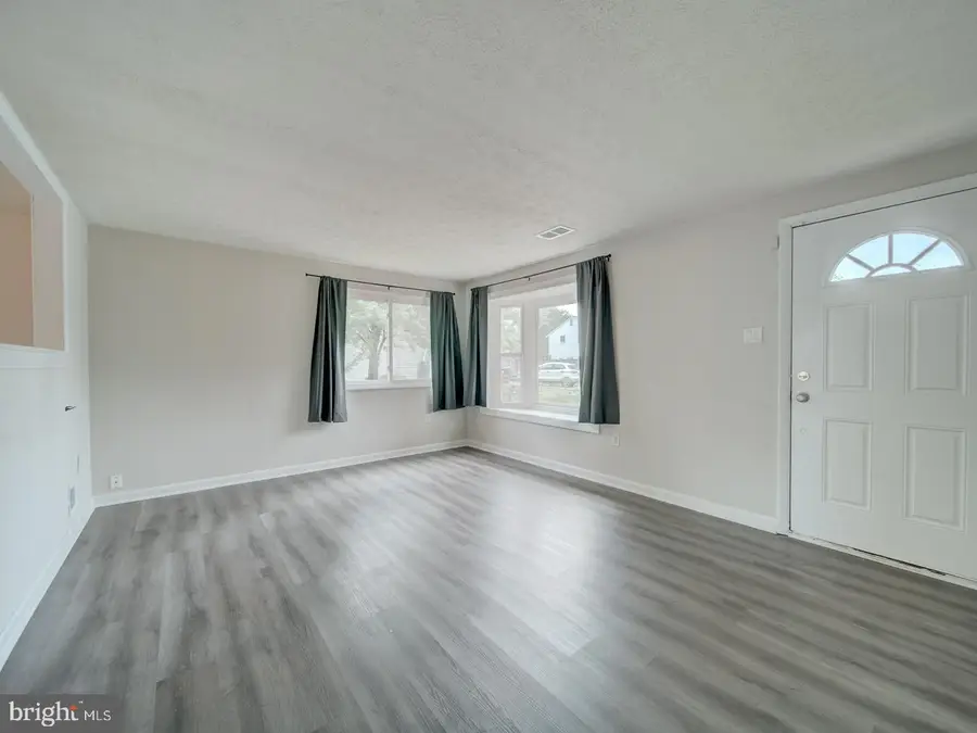 10 Bexhill Ct, Waldorf, MD 20602 - #3
