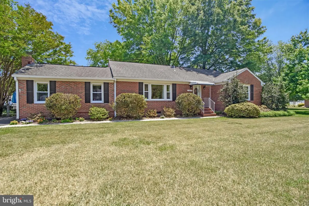 12815 Thompson Dr, Waldorf, MD 20602 - #1