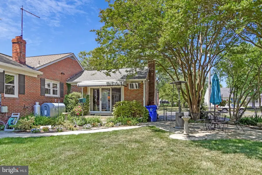 12815 Thompson Dr, Waldorf, MD 20602 - #2
