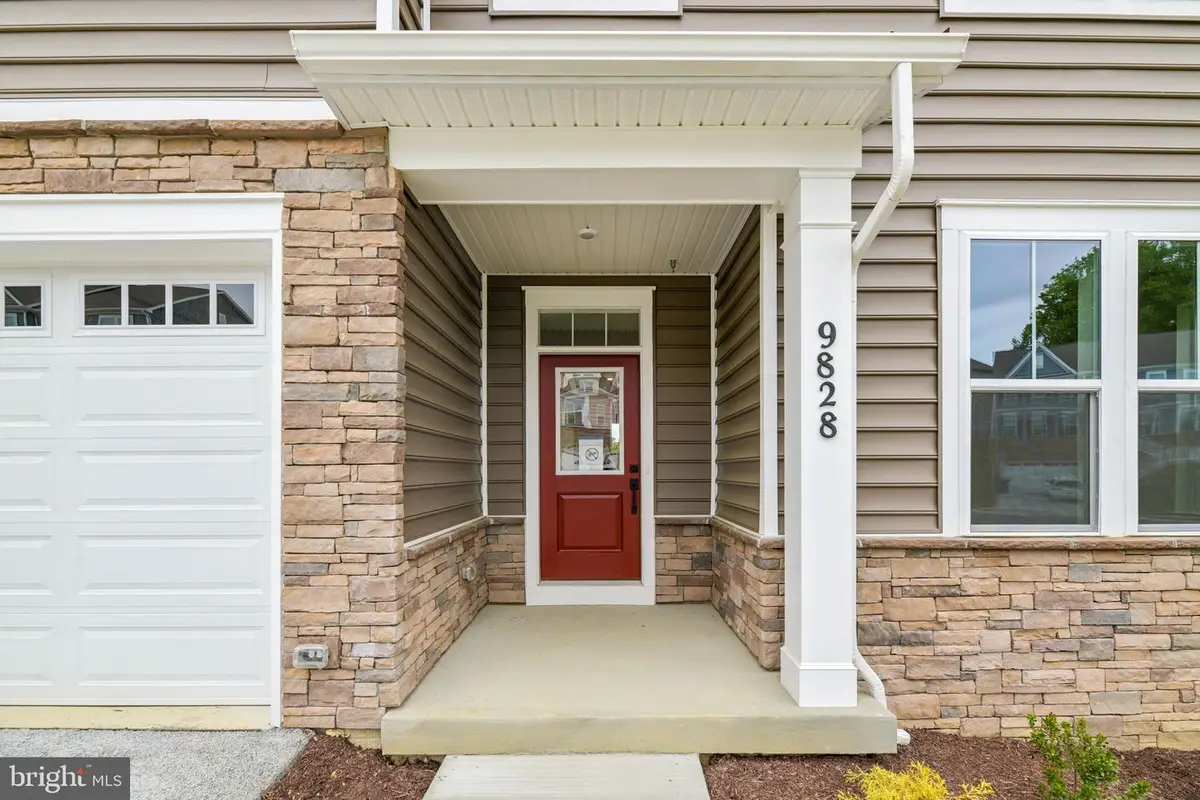 9898 Stonehaven Ct, Waldorf, MD 20601 - #1