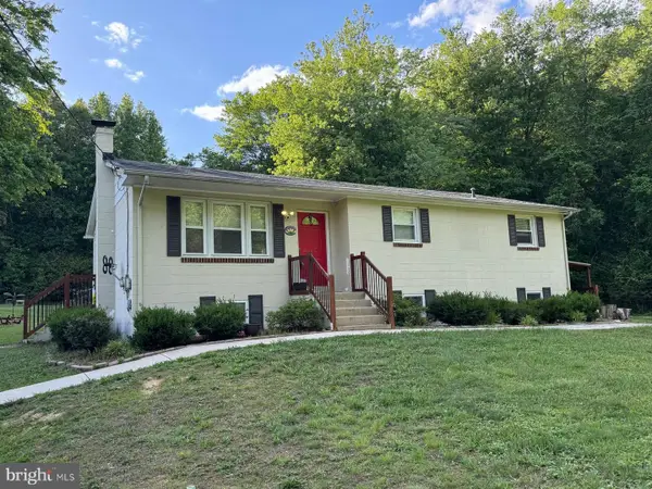 8430 Warren Dr, POMFRET, MD 20675