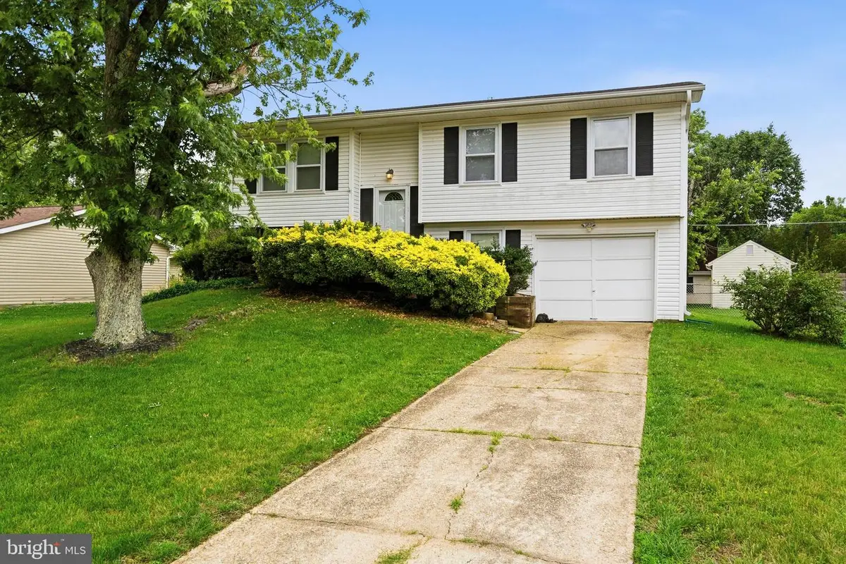 215 Compton Rd, Waldorf, MD 20602 - #1