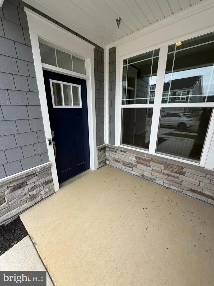 10587 Great Basin Pl, White Plains, MD 20695 - #2