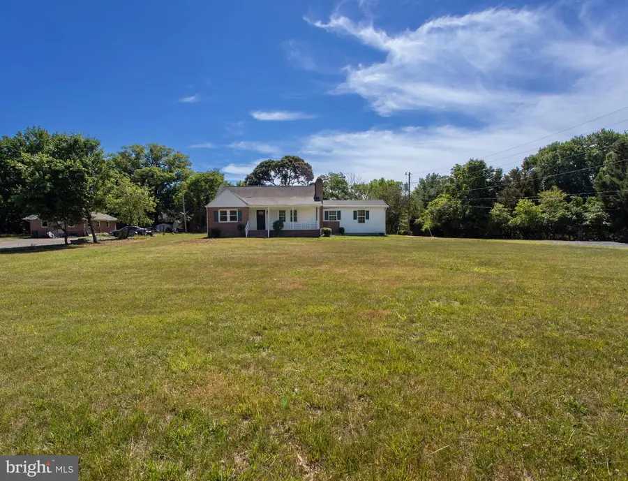 906 Washington Ave, La Plata, MD 20646 - #2