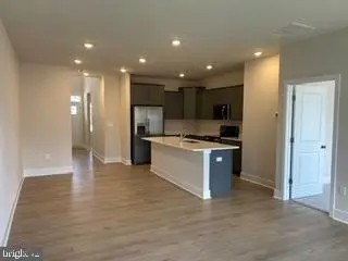 10592 Great Basin Pl, White Plains, MD 20695 - #3