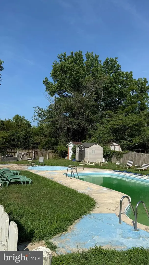 12846 Owens Dr, Waldorf, MD 20602 - #2