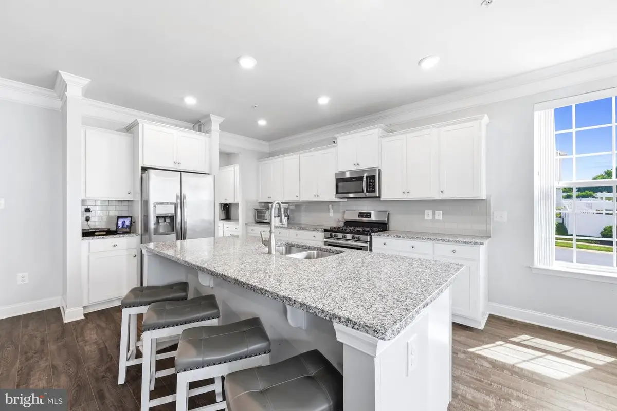 10050 Selkie Ln, Waldorf, MD 20601 - #1