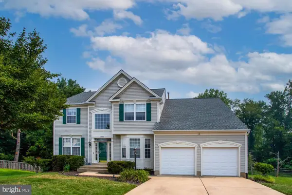 2900 Cormorant Ct, WALDORF, MD 20601