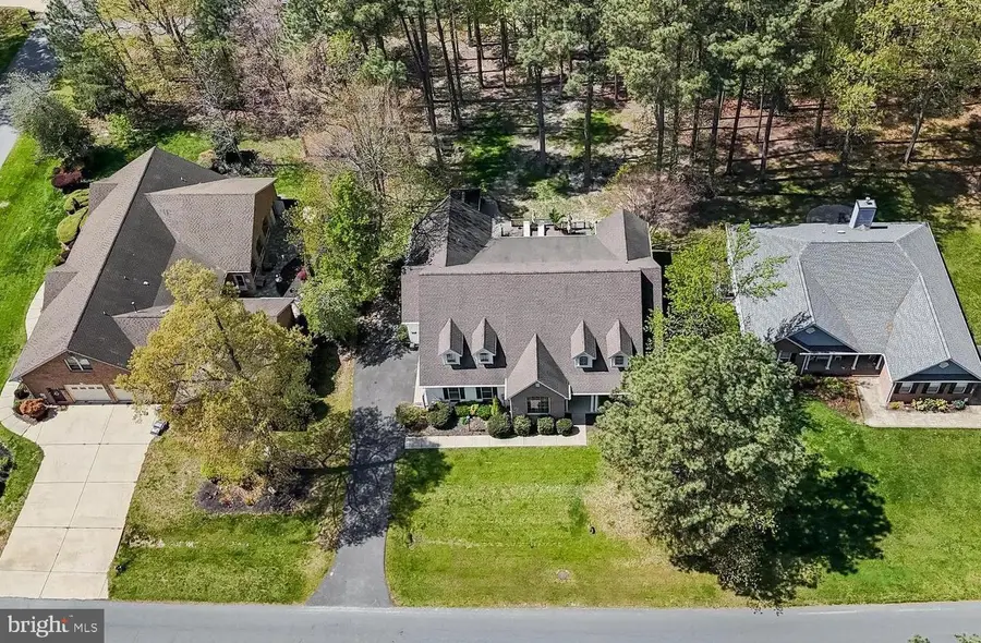 14855 King Charles, Issue, MD 20645 - #2